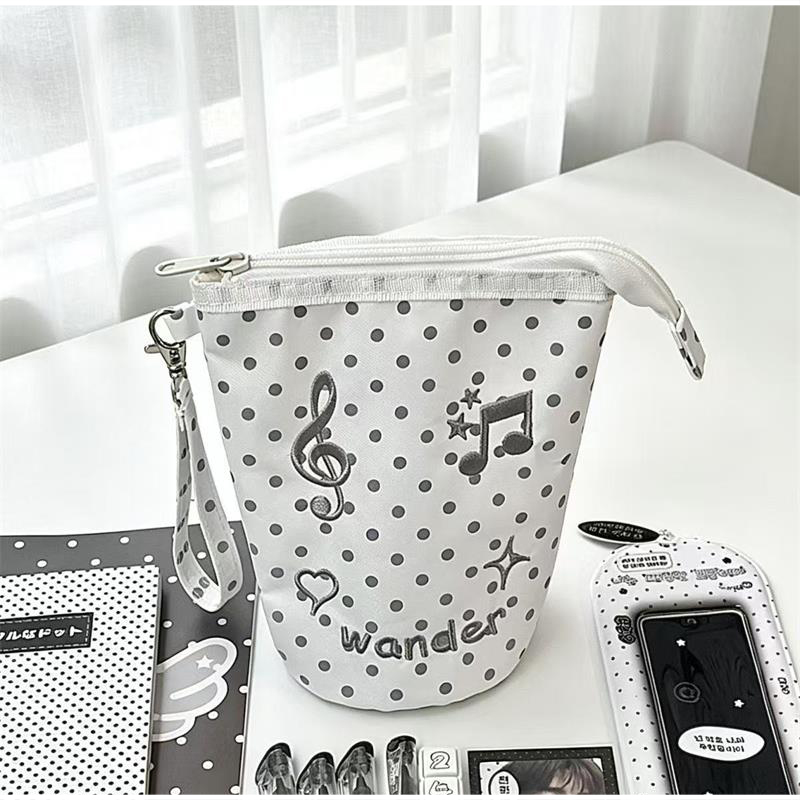 かわいい水玉模様の音符刺繍ペンケース、携帯用リストストラップ - Embroidery Bag のレビューと価格