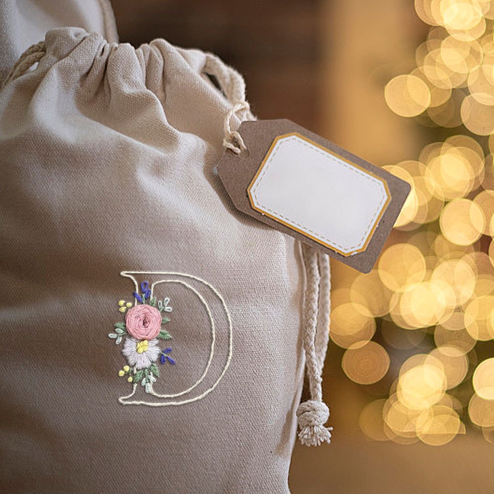 花柄の文字Dデザインの刺繍安定剤1個 - 手縫い用の自己粘着 - Embroidery Meaning のレビューと価格