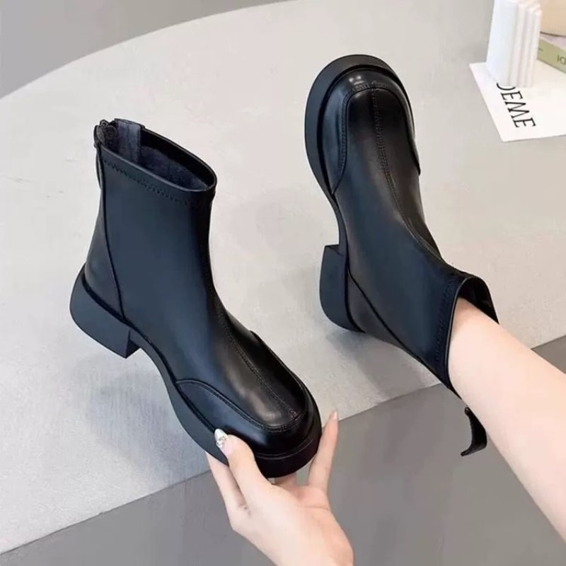 スクエアトゥの厚底ブーツ、ストレッチ素材のアンクルブーツ、ヴ - Embroidery Garments のレビューと価格