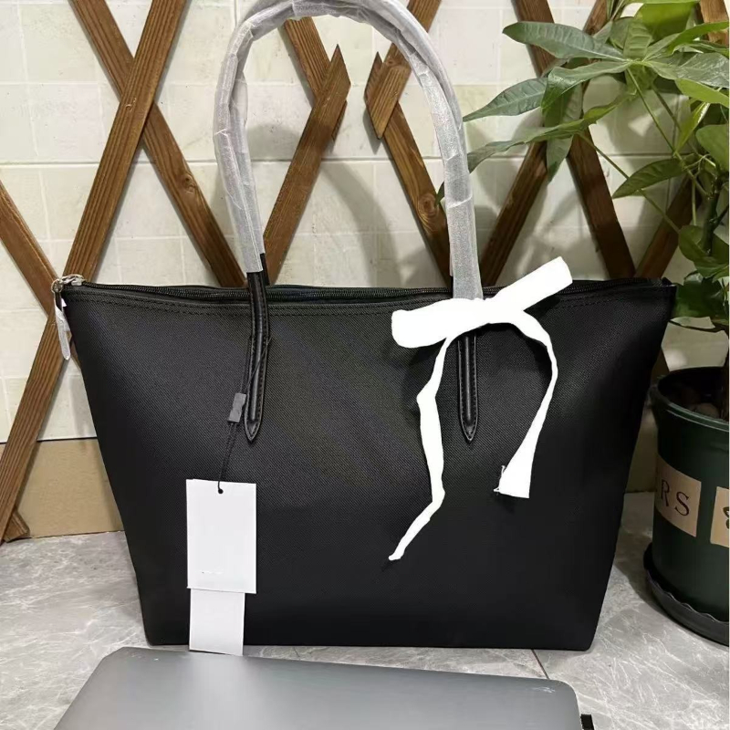 2027年新作、高級感あふれるトレンドの大型トートバッグ。通 - Embroidery Online のレビューと価格